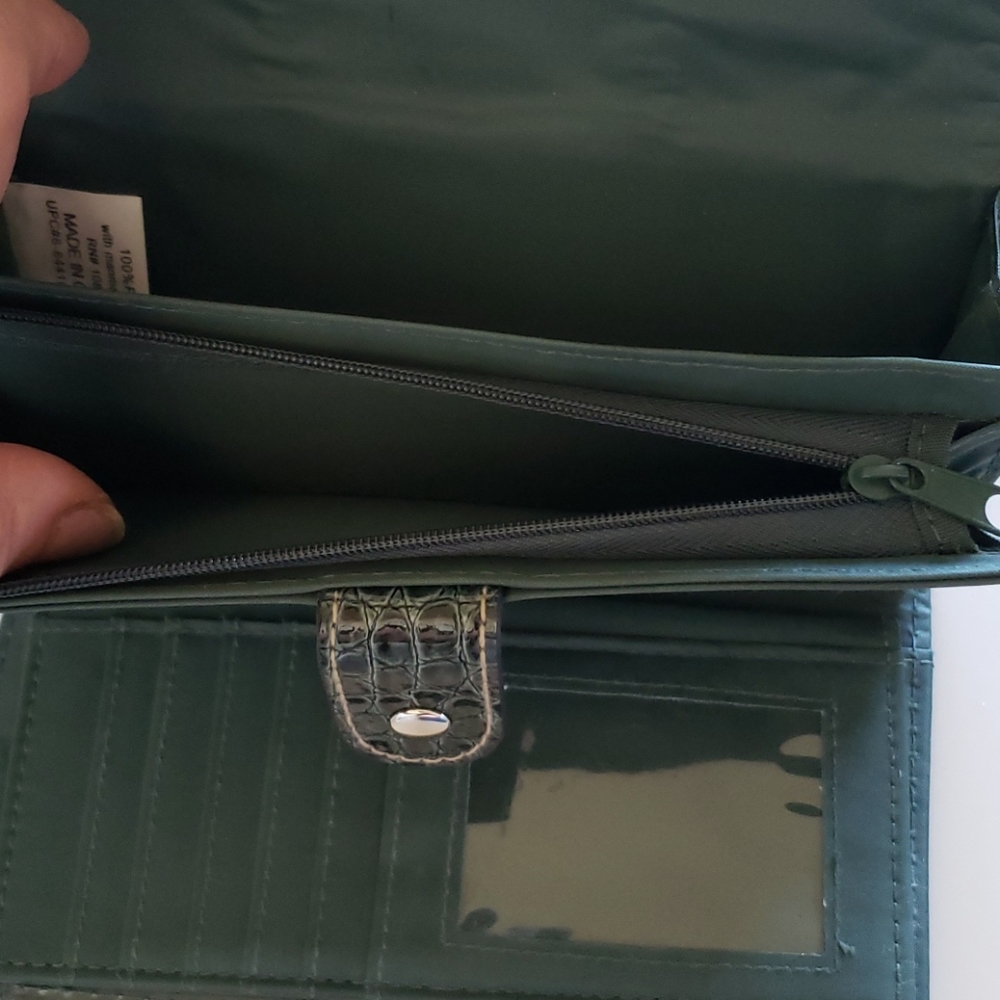 Wallet - Picture 6 of 12